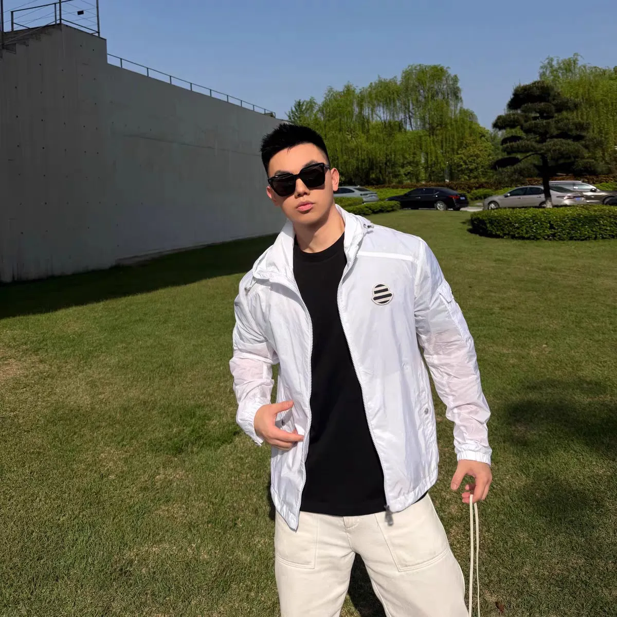 。
